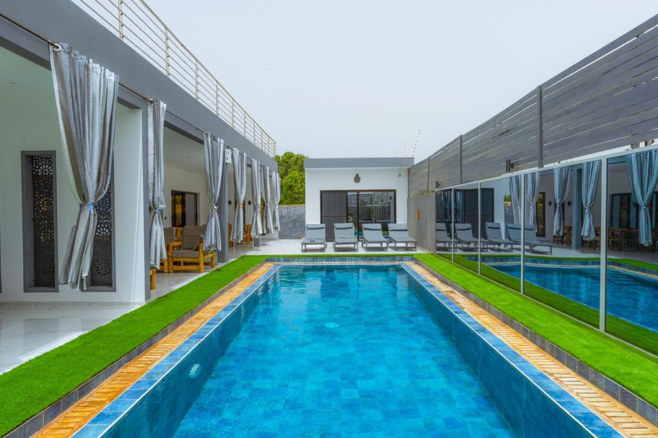 Chezbabo Wellness Hotel Ngaparou エクステリア 写真