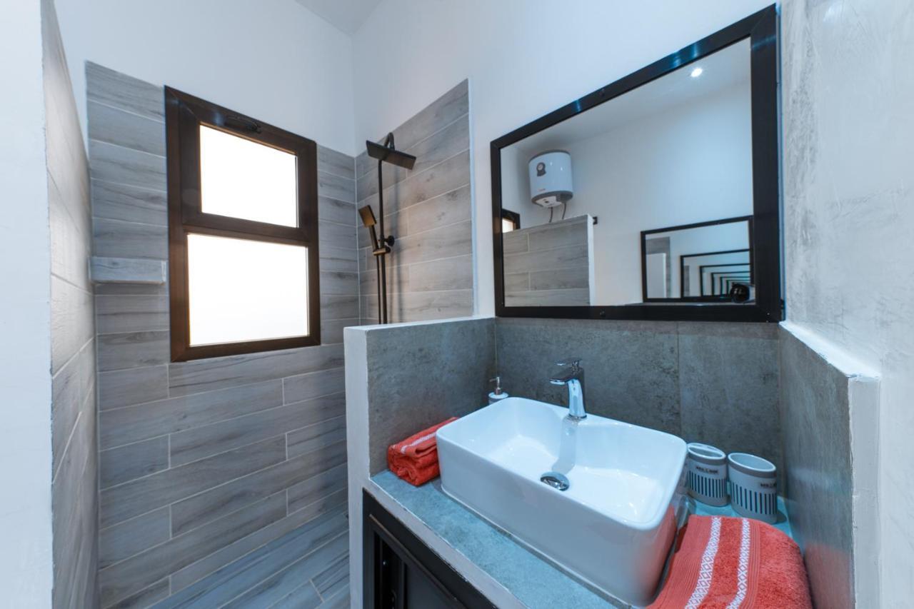 Chezbabo Wellness Hotel Ngaparou エクステリア 写真